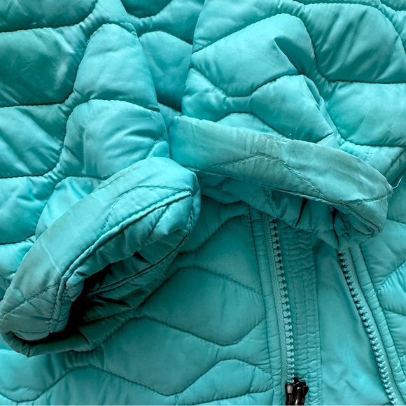 The North Face girls’ Thermoball Insulated Jacket, GUC, size 14/16 or womens XS - Picture 5 of 6